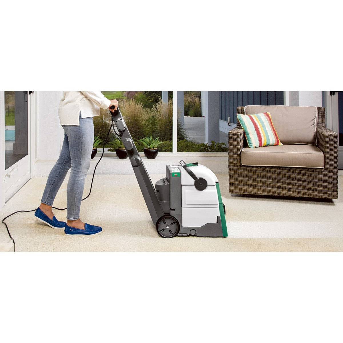 Carpet Cleaner - Bissell BG10